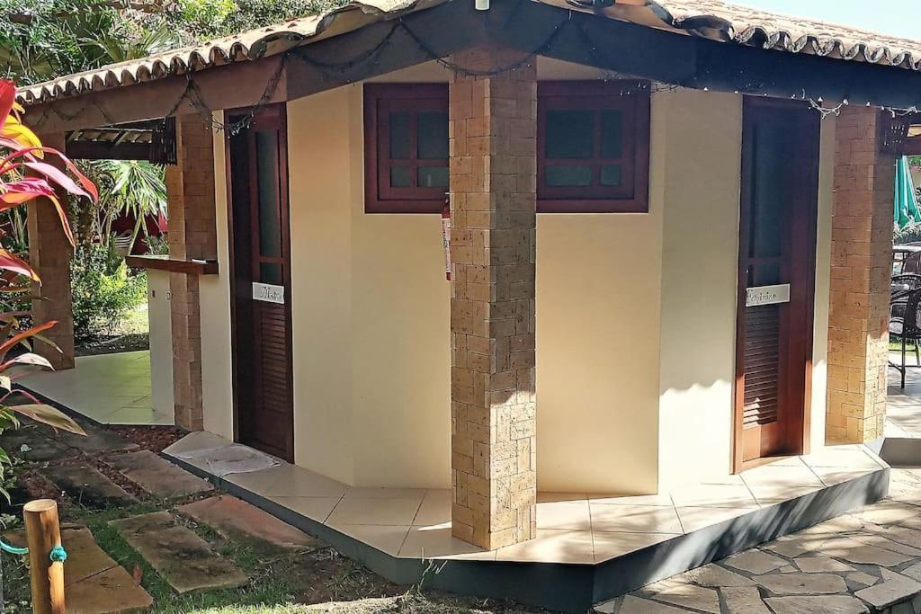 - Casa Alto Padrao Completa - Fechado - A2b1 * Imbassai